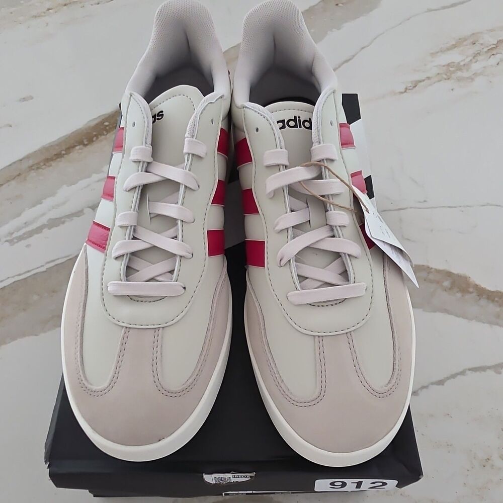 Brand New Adidas Barreda JR1319 Alumina Red Beige T-Toe Shoes Mens Size 11.5